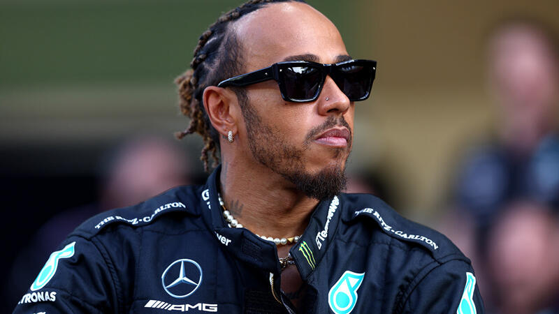 Fix! <a href='/de/daten/news/lewis-hamilton/' class='tag'>Lewis Hamilton</a> wechselt 2025 von Mercedes zu <a href='/de/daten/news/ferrari/' class='tag'>Ferrari</a>