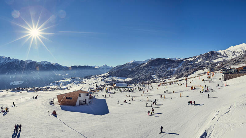 Spaß im Schnee! Wo Familien im Skiurlaub verwöhnt werden