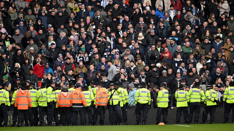 Mehrere Festnahmen nach Ausschreitungen im FA-Cup-Derby