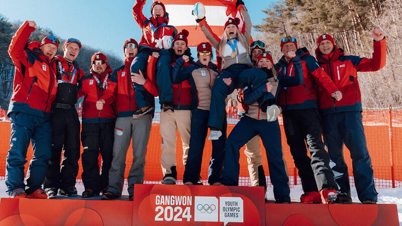 Gold-Maja carvt auch im Mixed-Bewerb zum Olympiasieg