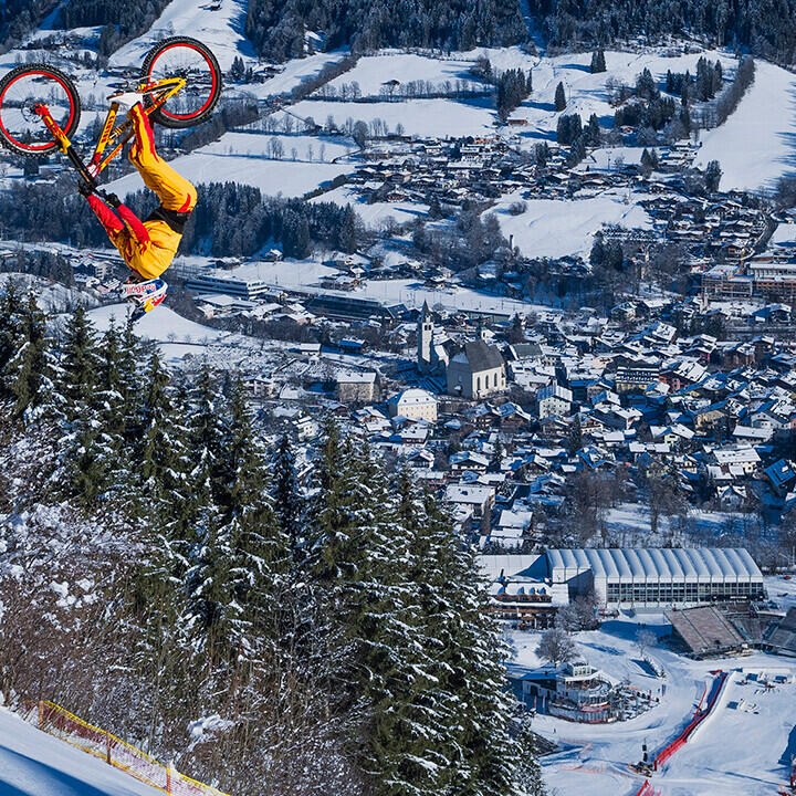 VIDEO: Mountainbike-Star bezwingt Streif mit genialen Tricks