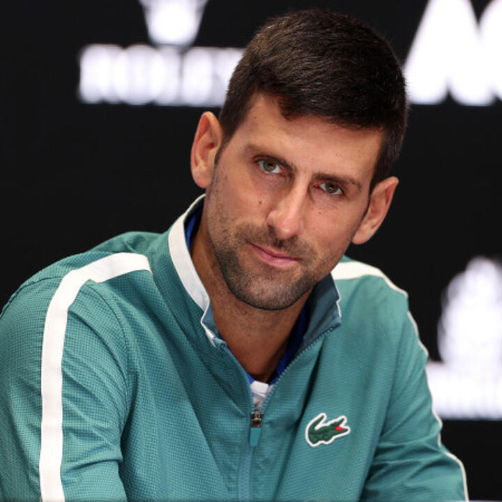 Probleme im Handgelenk: Djokovic gibt Entwarnung