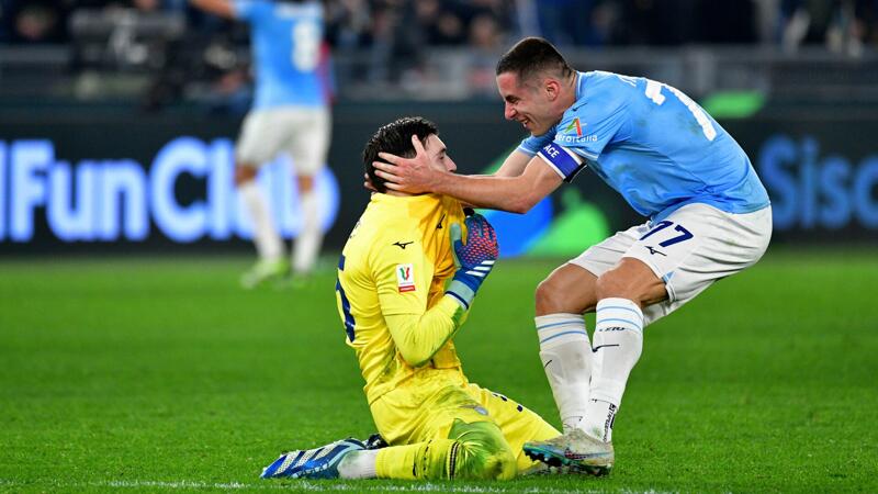 Coppa Italia: Das turbulente Derby della Capitale in Bildern