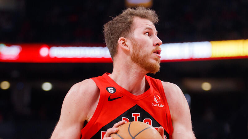 <a href='/de/daten/news/basketball/nba/' class='tag'>NBA</a>: Schock! <a href='/de/daten/news/basketball/jakob-poeltl/' class='tag'>Jakob Pöltl</a> fehlt den Raptors verletzt