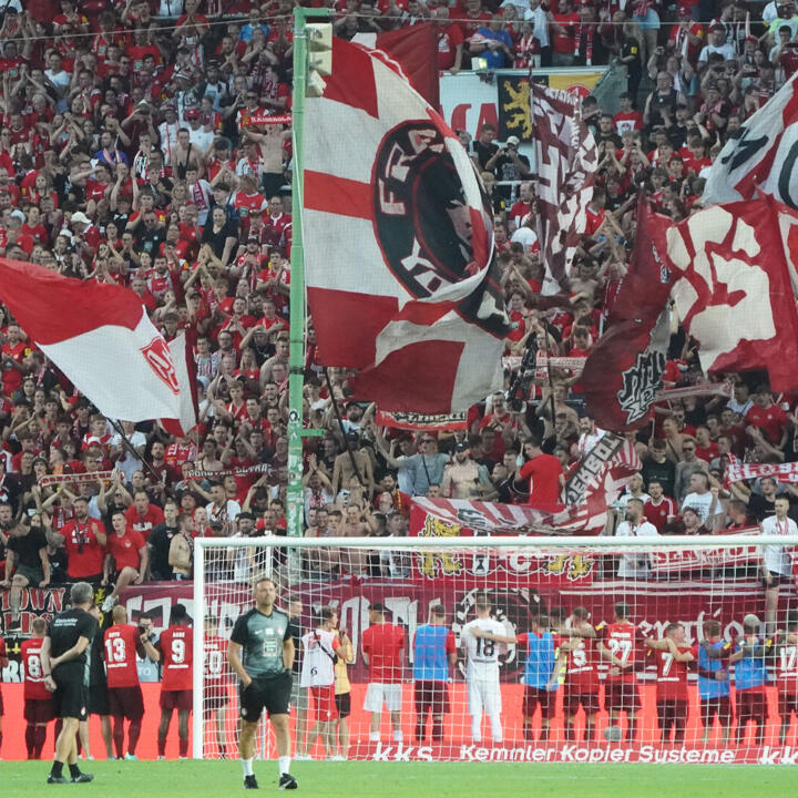 Traum-Debüt! Kaiserslautern im DFB-Pokal-Viertelfinale