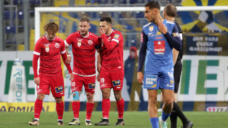 Gnadenlose Effizienz! <a href='/de/daten/news/fussball/sv-horn/' class='tag'>SV Horn</a> entscheidet NÖ-Duell für sich