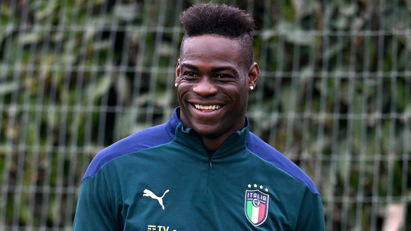 Balotelli schrottet sein Auto und verweigert Alko-Test