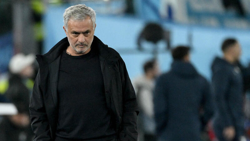 <a href='/de/daten/news/jose-mourinho/' class='tag'>Jose Mourinho</a> spricht offen über Saudi-Wechsel