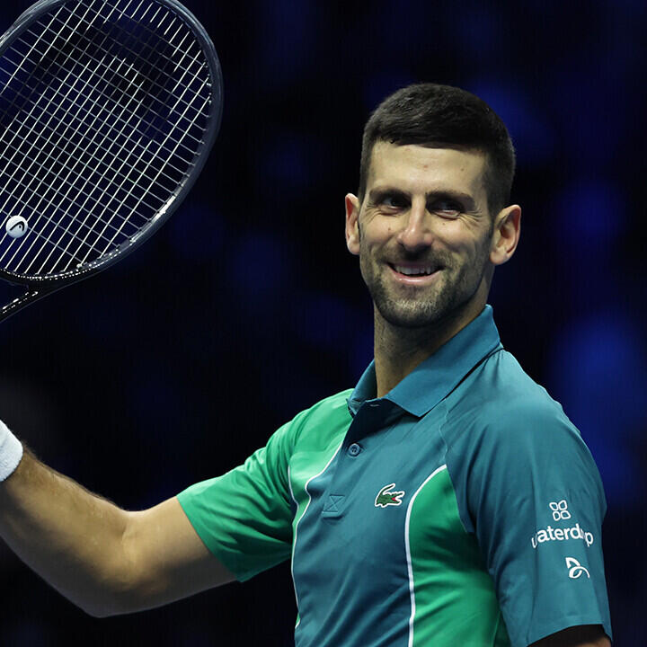 Rune bezwungen! Djokovic beendet Jahr als Nummer eins