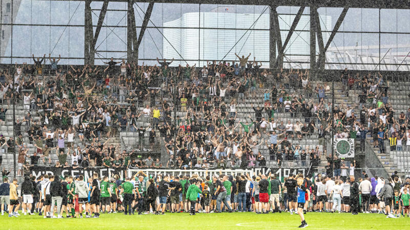 Wacker Innsbruck feiert Sieg beim Jubiläum am Tivoli