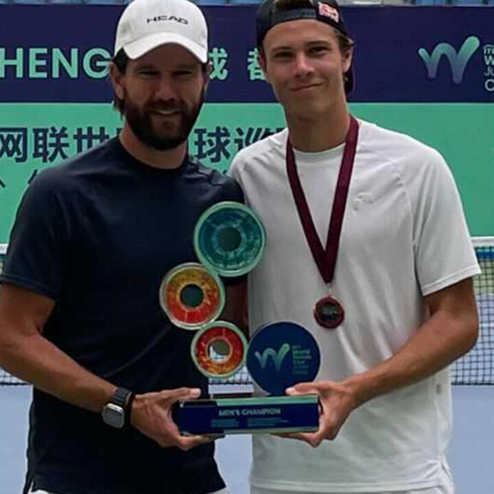 Sensationell! Joel Schwärzler gewinnt die ITF Junior Finals