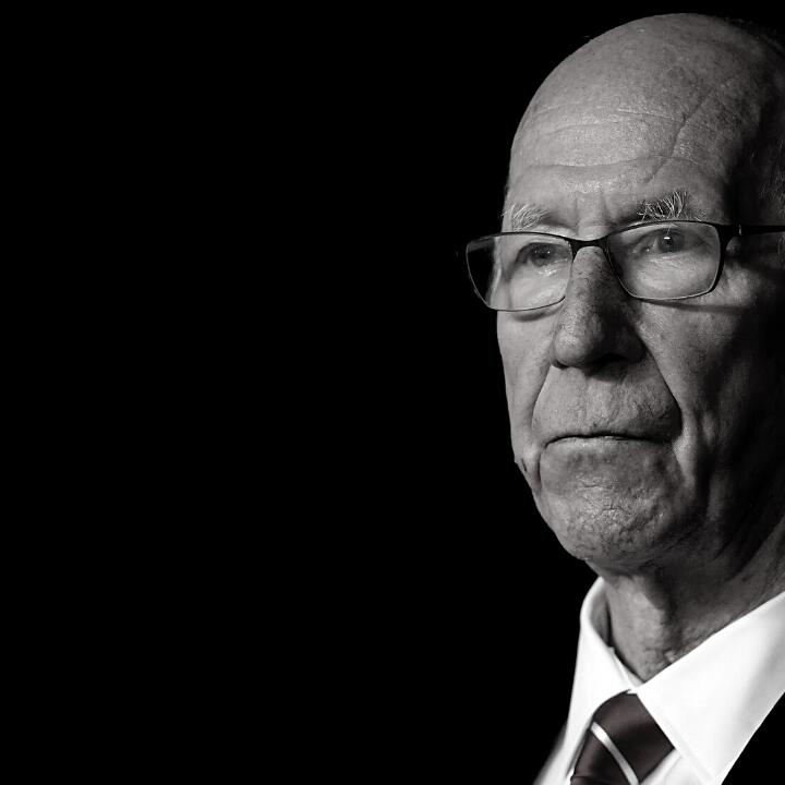 Manchester United trauert um Vereinslegende Bobby Charlton 