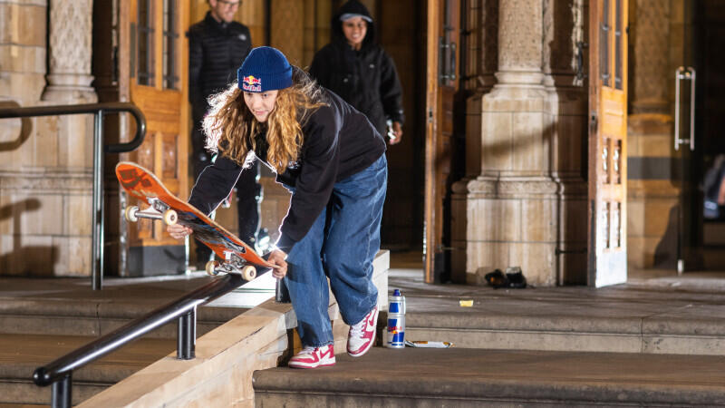 Skate the Museum - ungewöhnliche Bilder mit Naturgeschichte