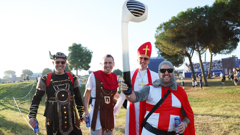 So bunt ist der Ryder Cup in Rom! Die besten Fan-Bilder