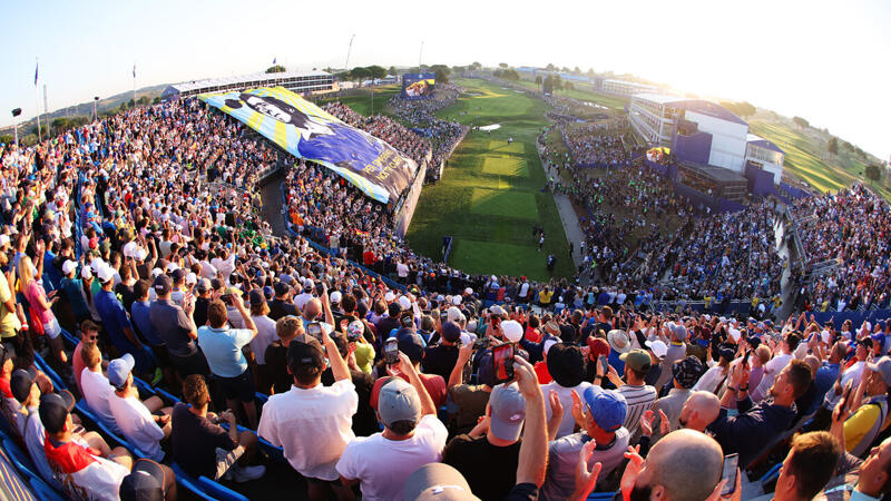 So bunt ist der Ryder Cup in Rom! Die besten Fan-Bilder