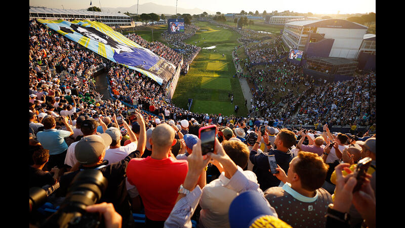 So bunt ist der Ryder Cup in Rom! Die besten Fan-Bilder