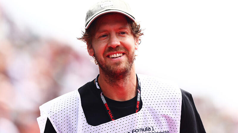 <a href='/de/daten/news/sebastian-vettel/' class='tag'>Sebastian Vettel</a> könnte 2024 sein Renn-Comeback geben