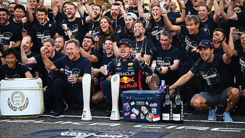 Red Bull in Feierlaune! Die Bilder der WM-Party in Japan