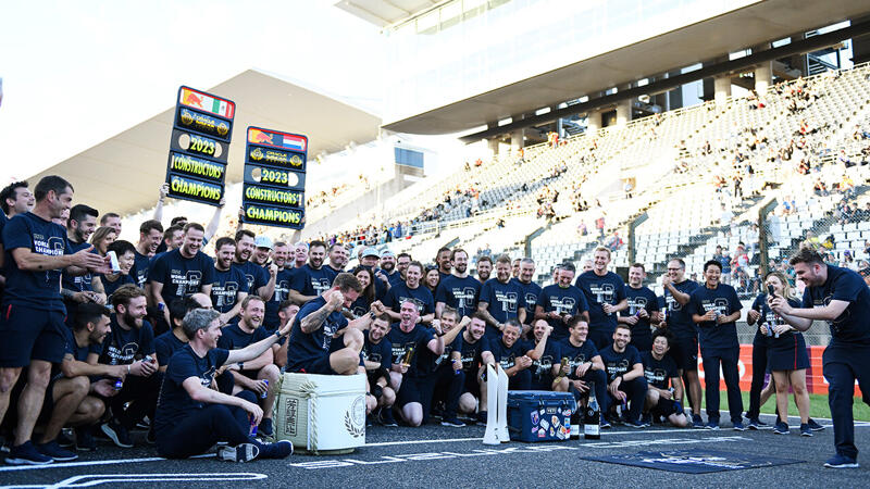 Red Bull in Feierlaune! Die Bilder der WM-Party in Japan