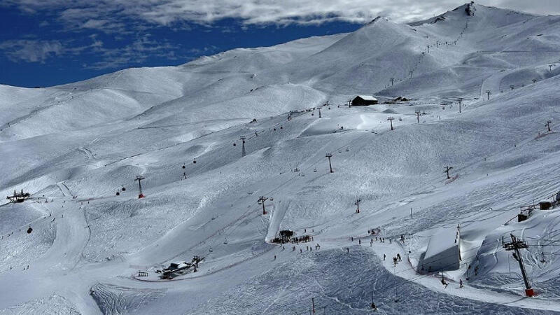 Ski-Abenteuer am anderen Ende der Welt: Die Top-Skigebiete