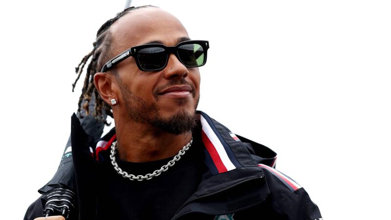 <a href='/de/daten/news/lewis-hamilton/' class='tag'>Lewis Hamilton</a> verlängert bei Mercedes