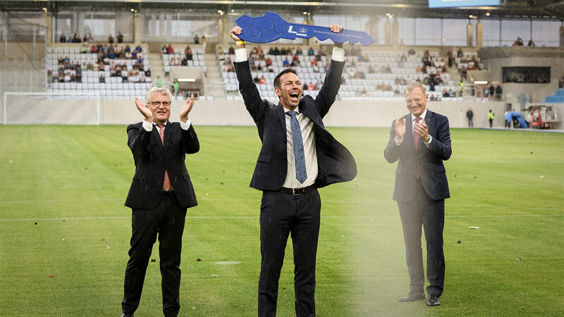 Die besten Bilder: Linzer Donauparkstadion ist offiziell eröffnet