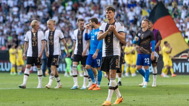 Ein Jahr vor der Heim-EM: Stimmung um <a href='/de/daten/news/fussball/dfb-team/' class='tag'>DFB-Team</a> am Tiefpunkt