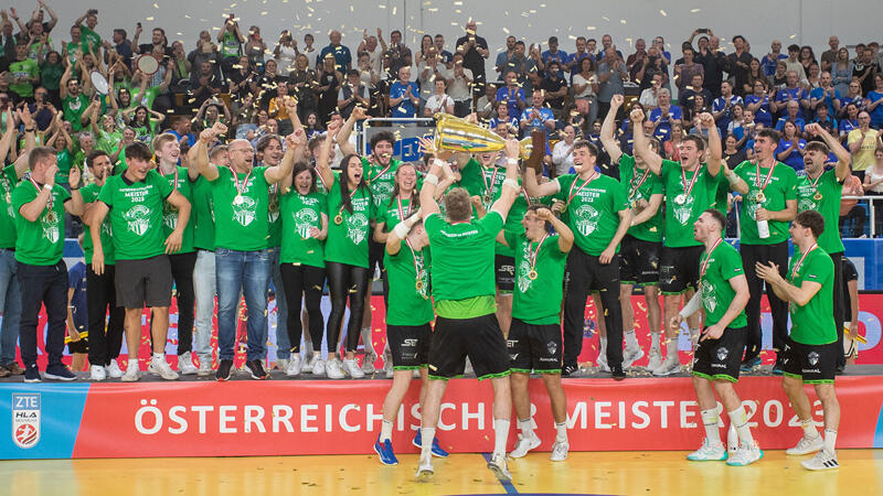 "Haben ein Märchen geschrieben!" Westwien tritt mit Titel ab