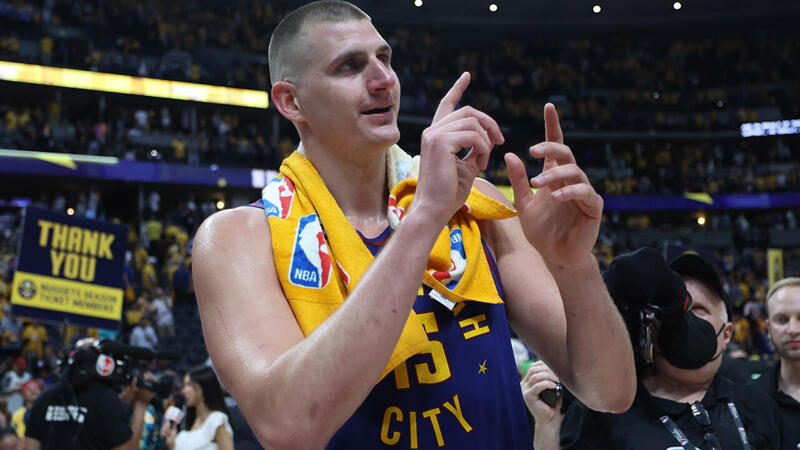 Jokic führt Denver zu Sieg im ersten Spiel der <a href='/de/daten/news/basketball/nba/' class='tag'>NBA</a> Finals