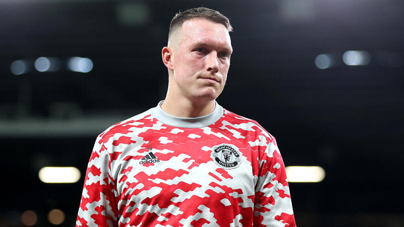 Phil Jones muss <a href='/de/daten/news/fussball/manchester-united/' class='tag'>Manchester United</a> nach 12 Jahren verlassen