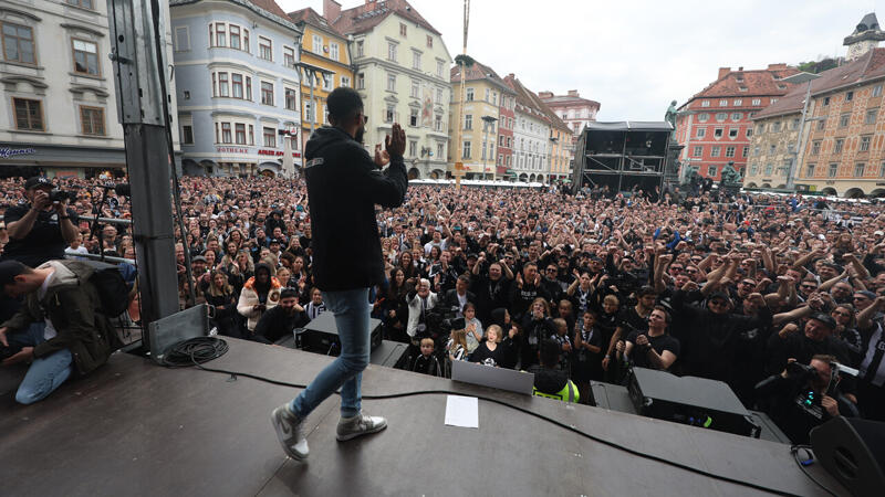 Sturms Cupsieger-Feier: "Und schon wieder kein Titel SCR...!"