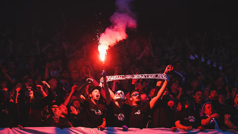 Die besten Bilder der Sturm- und Rapid-Fans aus Klagenfurt