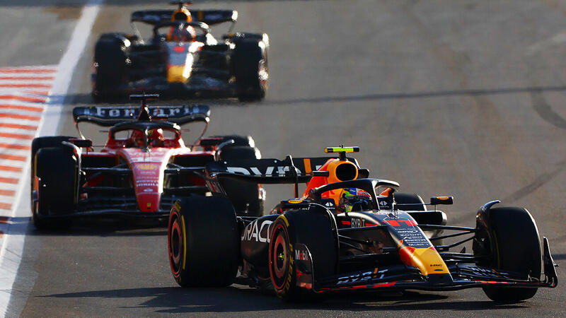 Red Bull dreht den Spieß um: Perez gewinnt Sprint in Baku