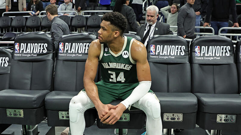 Giannis nach <a href='/de/daten/news/basketball/nba/' class='tag'>NBA</a>-Aus: "Kein Versagen, Schritte zum Erfolg"