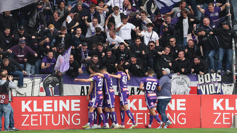 Schrecksekunde: Austria-Fan stürzt in Stadiongraben