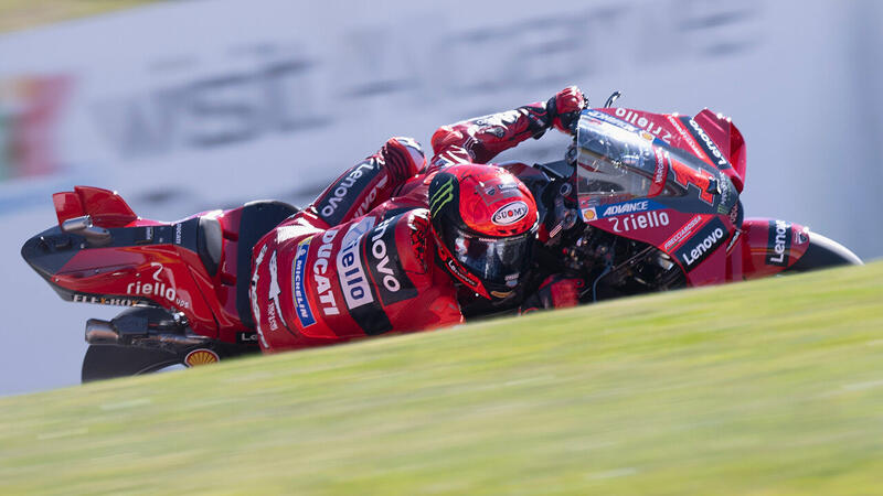 Weltmeister Bagnaia startet perfekt - Zwei KTMs in Top 7