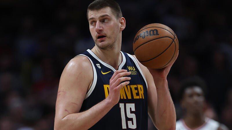 #1 Nikola Jokic - MVP-Hattrick?