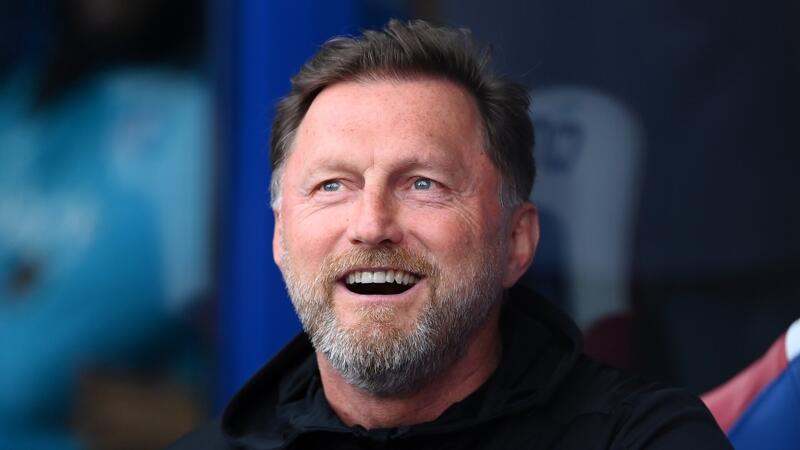 Heuert <a href='/de/daten/news/ralph-hasenhuettl/' class='tag'>Ralph Hasenhüttl</a> bei Crystal Palace an?