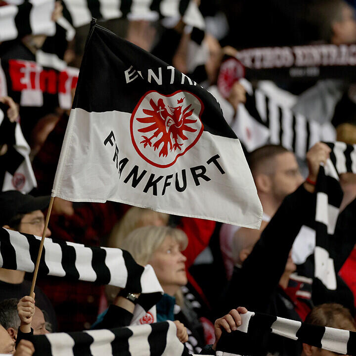 Keine Fans zugelassen in Neapel: Frankfurt gibt auf