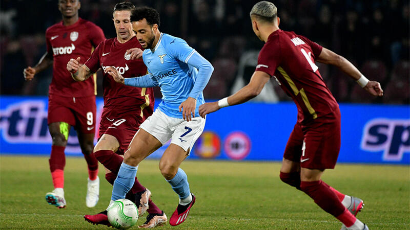 <a href='/de/daten/news/fussball/lazio-rom/' class='tag'>Lazio Rom</a> zittert sich gegen Cluj ins Achtelfinale