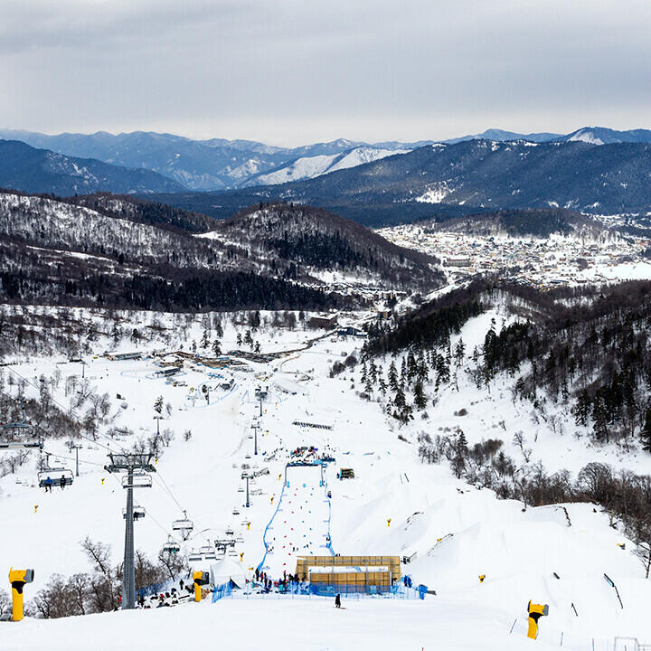 Bakuriani! Ski1 nimmt Skigebiet in Georgien unter die Lupe