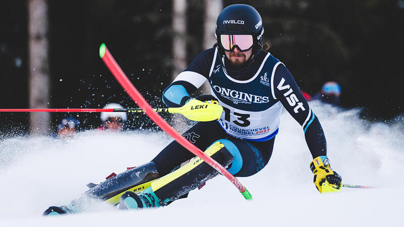 Der ungarische Steirer, der für Israel Ski fährt