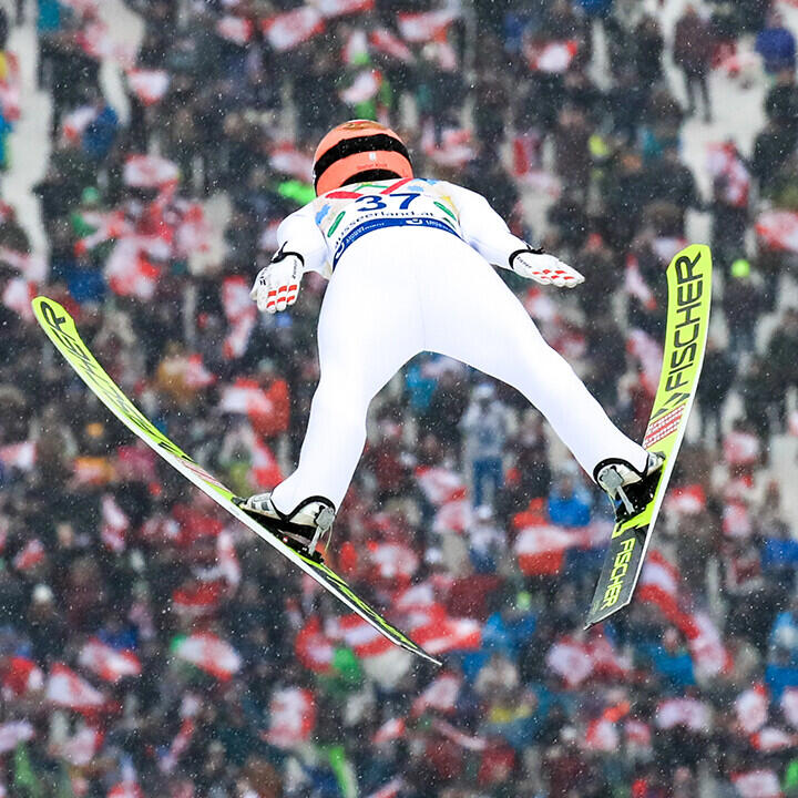 Stefan Kraft muss sich am Kulm nur Granerud geschlagen geben