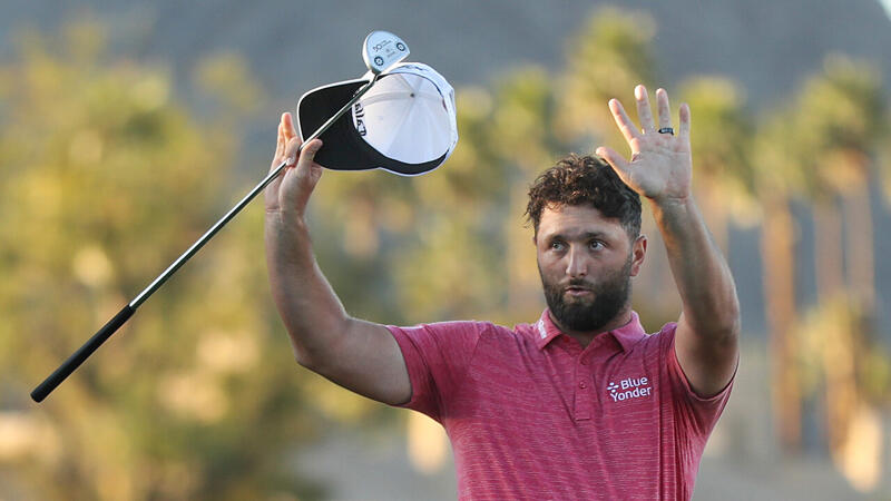 Jon Rahm setzt Siegeszug fort - Schwab mit starkem Finish