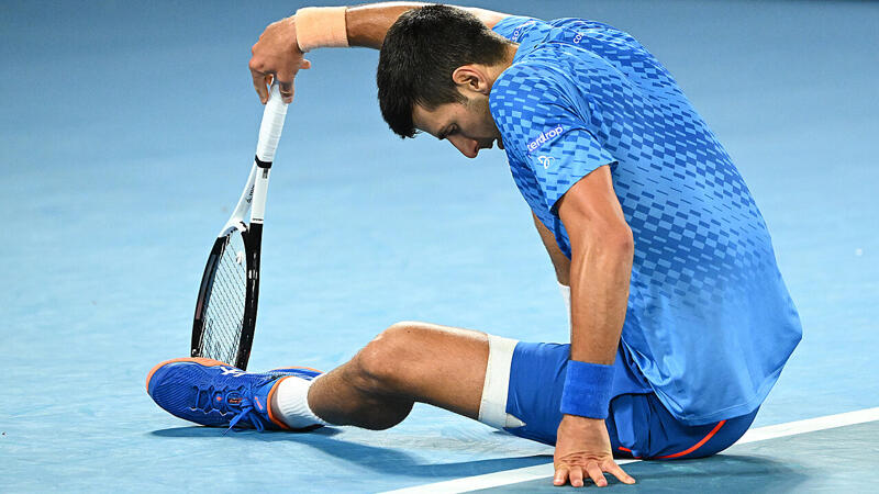 Große Schmerzen oder alles nur Show? Rätselraten um Djokovic