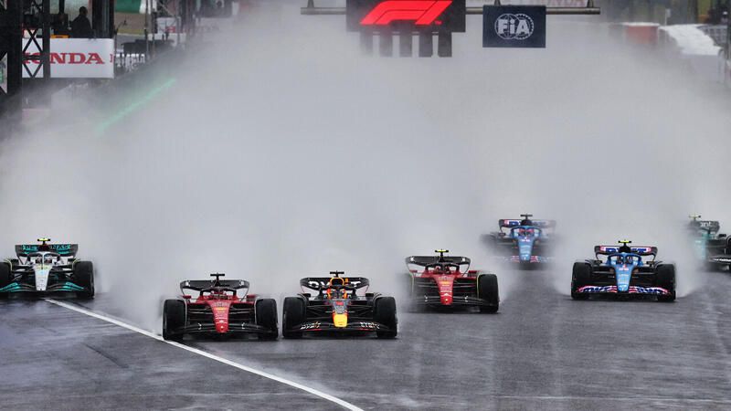 F1 LIVE: Restart beim Regen-GP in Japan