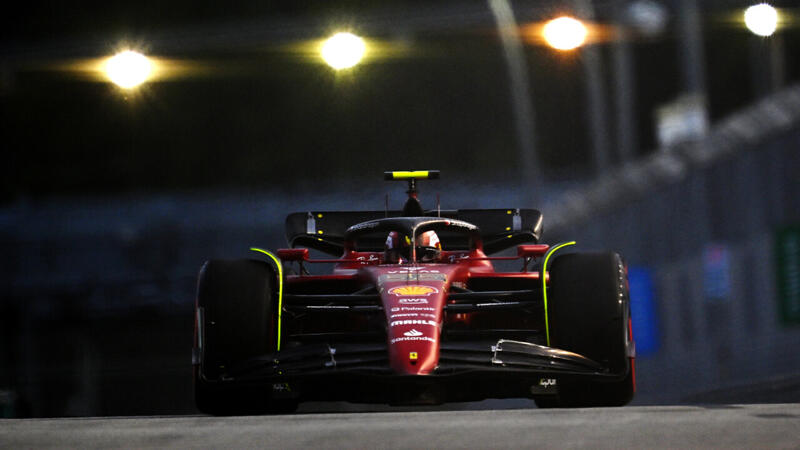 <a href='/de/daten/news/ferrari/' class='tag'>Ferrari</a>-Party im zweiten Singapur-Training