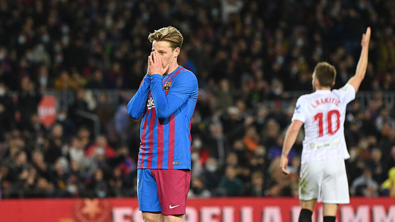 Schließt Barca De Jong von Trainingslager aus?