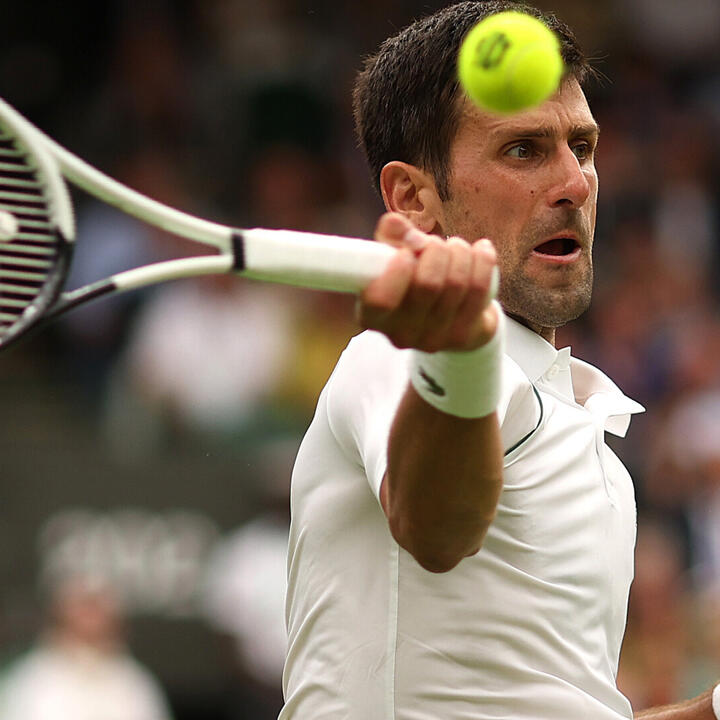 Djokovic steht in dritter Runde von Wimbledon