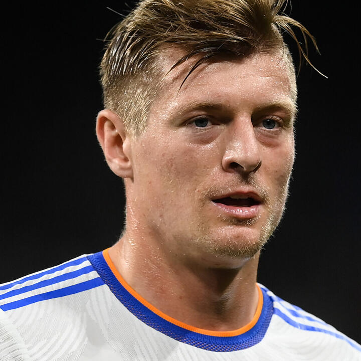 Sauer! "Ang'fressener" Kroos bricht Interview ab